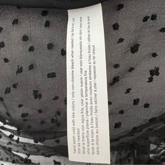 Eloquii Swiss Dot Puff Sleeve Black Button Down Blouse - Size 16 - NWT - Picture 10 of 11